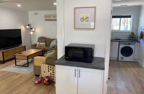 Wooragee House | Cycle on Star