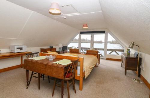 Irstead House | Cygnus Boathouse