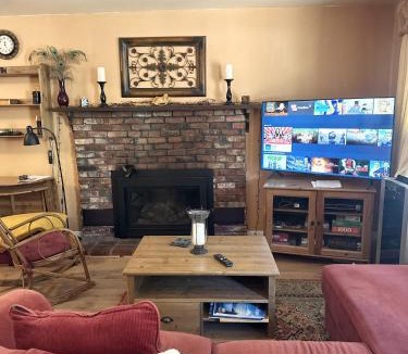 Sierra Tract House | CYH0822 - Pinter Pines Retreat home