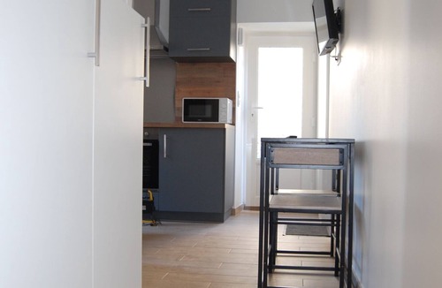 Miniac-Morvan House | cypres close to st malo