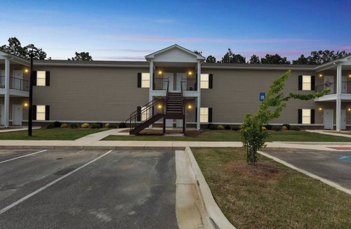 Tifton Apartment | Cypress 71. 2bd|2b with full Kitchen equip