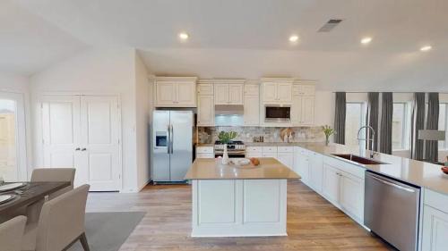 Hockley House | Cypress House Near Houston Premium Outlet