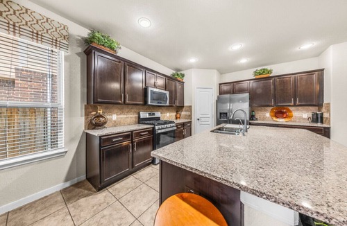Cypress House | Cypress Landing Subdivision - Private Room in a Shared Home