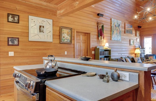 Valona House | Cypress Marsh Cabin- Private Dock- 1mi to Wildlife Refuge