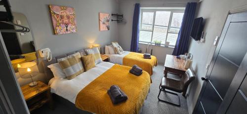 Neyland House | Cysgu Dda - Sleep Well