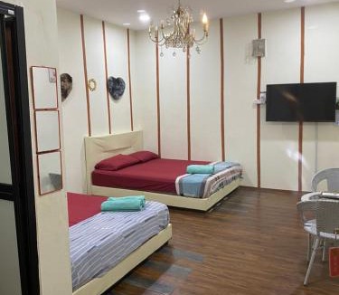 Pasir Puteh Hotel | CZ CLASSIC