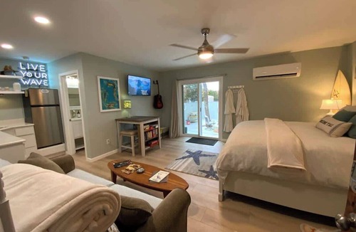 Medicine Park House | CZ Romantic Medicine Park Coastal Escape w HotTub