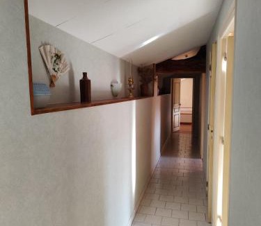 Saint-Martin-de-Sanzay House | Dépaysement à la campagne