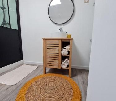 Sainte-Soulle House | Dépendance avec place de parking