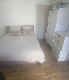 Montarnaud House | Dépendance et chambre avec piscine et jardin privés sans vis-à-vis
