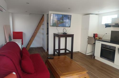 Carbon-Blanc House | Dépendance meublée avec terrasse