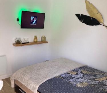 Montgeron House | Dépendance privative et indépendante Le Cocon