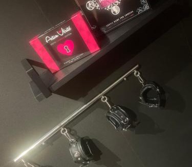 Frenouville Hotel | Désirs dune nuit - La séductrice