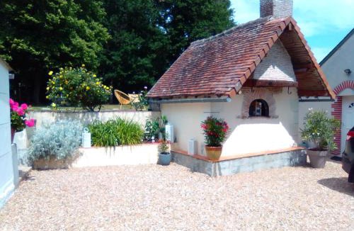 Rouvres-les-Bois House | Détente au Moulin: Piscine, Jacuzzi, Animaux Bienvenus - FR-1-591-641