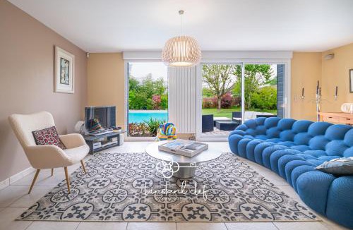 Saint-Pavace House | Détente familiale avec piscine chauffée proche Le Mans