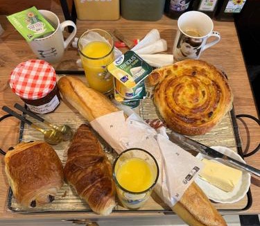 Branville House | Détente Normande