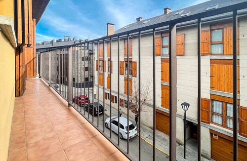 Puigcerda Apartment | Dúplex con Encanto en Puigcerdà: ¡Un Lugar Único!