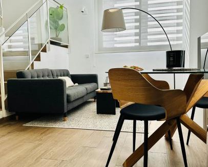 Quatre Carreres Apartment | Dúplex Moderno con Piscina y Parking - Roig Arena
