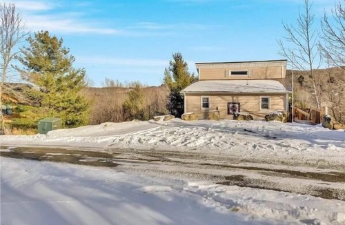 Charter Hills House | D-45 Discounted Concert Packages! Views & Near all mountain activities!