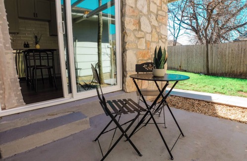 North Austin Civic Association House | D*Adorable Hidden Gem By D*Domain