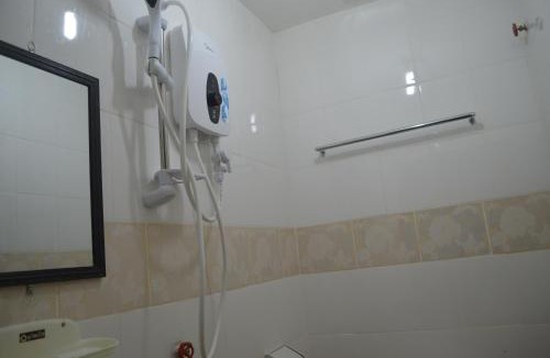 Seberang Paya Hotel | D' BJ Motel