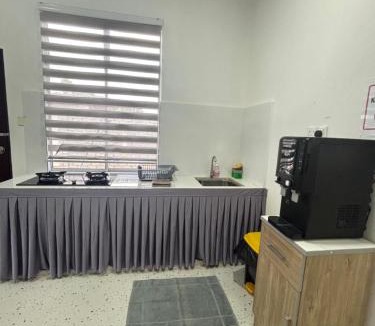 Kampung Pasir Tinggi House | D' Ehsan Homestay & Chalet