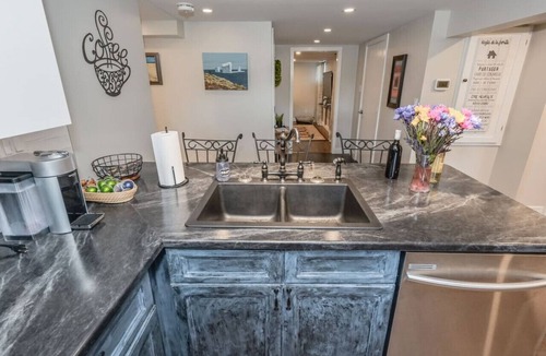 Elora Apartment | (D) Elora Lower Banks Suite