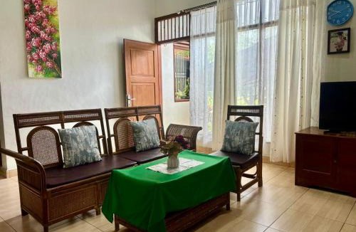 Rantepao House | D'JO Homestay