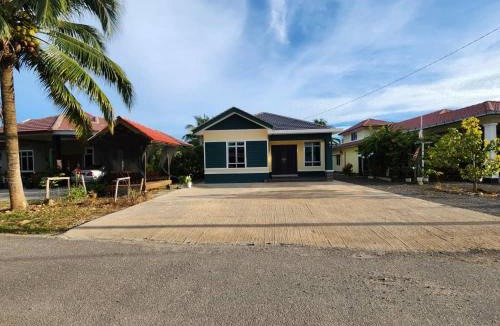 Pernu House | D'Kampung Homestay Melaka