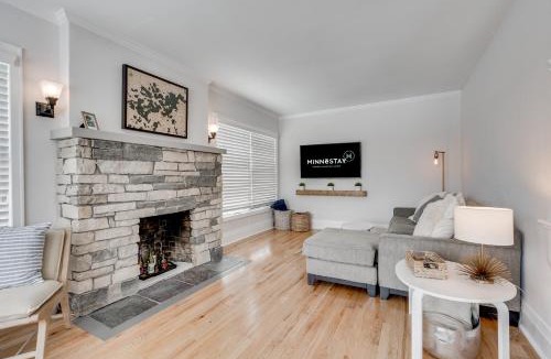 Tonka Bay House | D. Lakefront Cottage