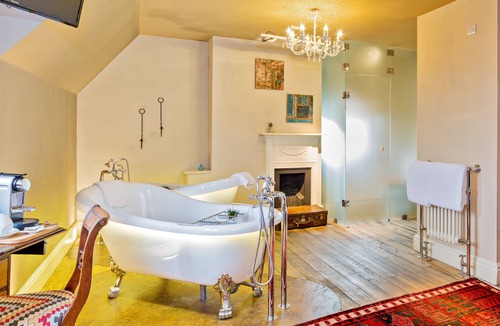 Bedford Hotel | D'Parys