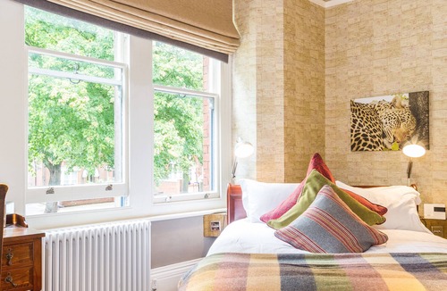 Bedford Hotel | D'Parys