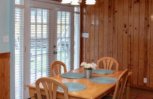 Fulton Resort | D&R Pelican Bay Resort