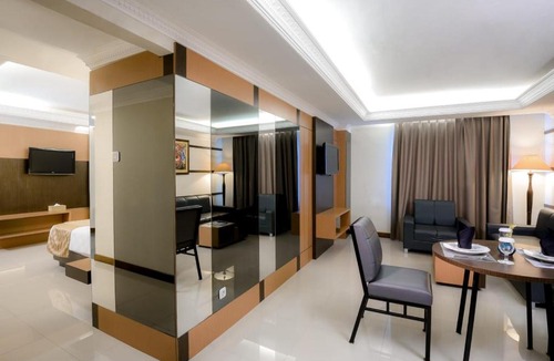 Central Yogyakarta Hotel | D'Senopati Malioboro Grand Hotel