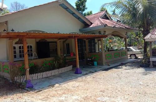 Sik District House | D’sireh homestay