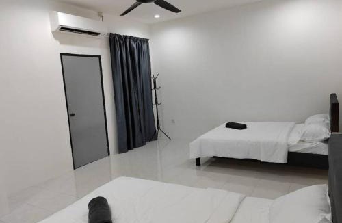 Kampung Pedah House | D'Sroja Home in Jerantut