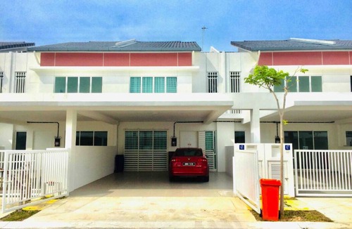 Bandar Sri Sendayan House | D'Tempat, Terrace, Leisure, Peaceful,