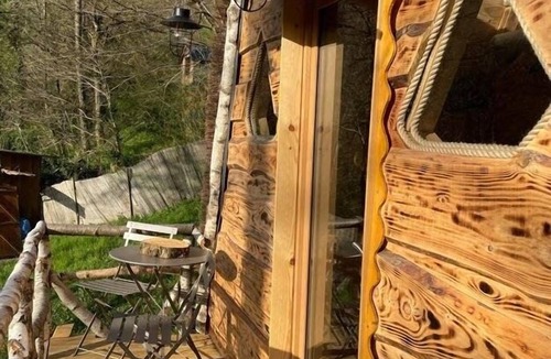 Massat Ski Chalet | D'tente Skylodge Skali