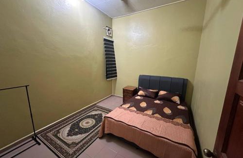 Wakaf Che Yeh House | D umie Homestay