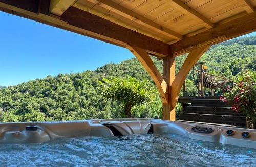 Asperjoc Apartment | d'une Source