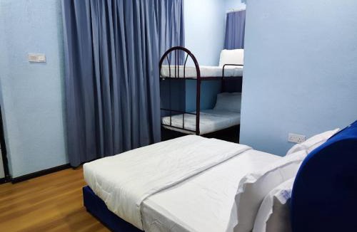 Kampung Dusun Rendah House | D’wokah Roomah Pool & Space