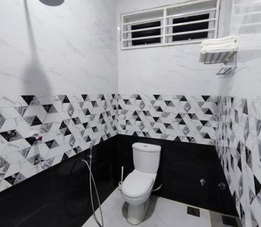 Kampung Dusun Rendah House | D’wokah Roomah Pool & Space