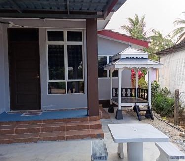 Kampong Raja House | D'Yaya Homestay