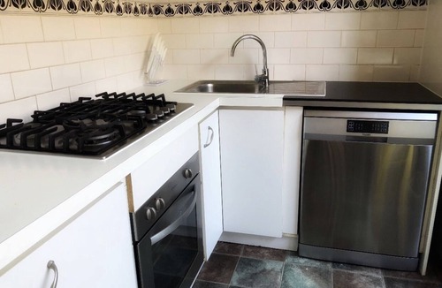 Footscray House | D103 Lemon Tree House- amazing