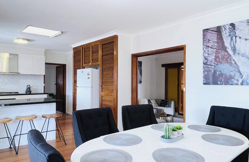 Sunshine West House | D134 Glengala Best West