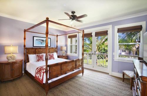 Poipu Villa | D211 Second Floor 3-bedroom Poolside Lanai