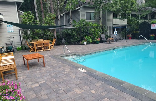 Overlake Apartment | D218 Executive Suite 1 bd 1 bth - 2nd Floor