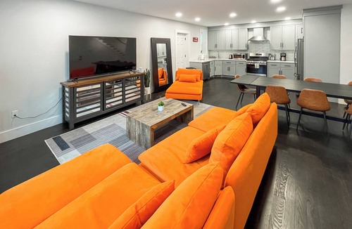 Quincy House | D79 Spacious 5-bedroom house with Roofdeck near Boston!