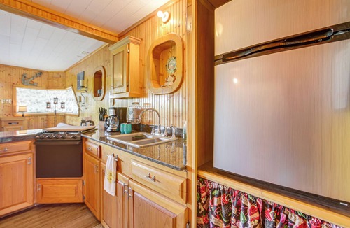 Houma House | 'Da Boat House' w/World-Class Bayou Fishing!