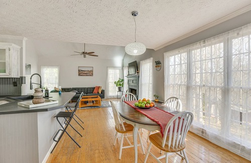 Dacula House | Dacula Getaway – 5BR/3.5BA